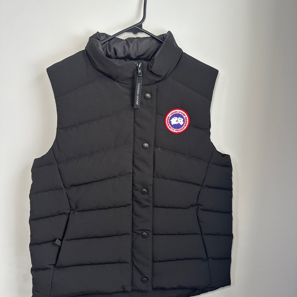 Canada Goose Black Puffer Vest